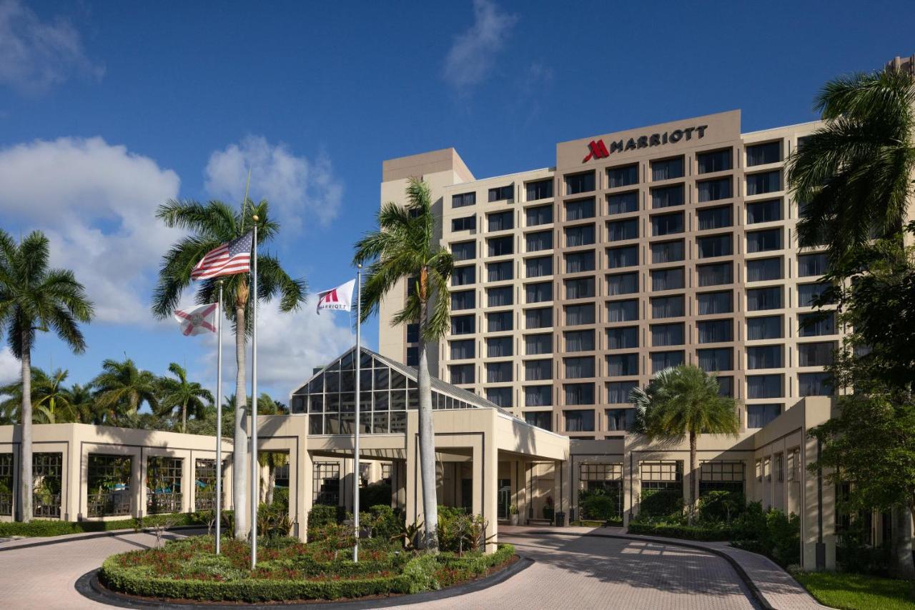 โบคาเรตัน แมริออท แอท โบคา เซ็นเตอร์ Hotel โบคา ราตัน ภายนอก รูปภาพ