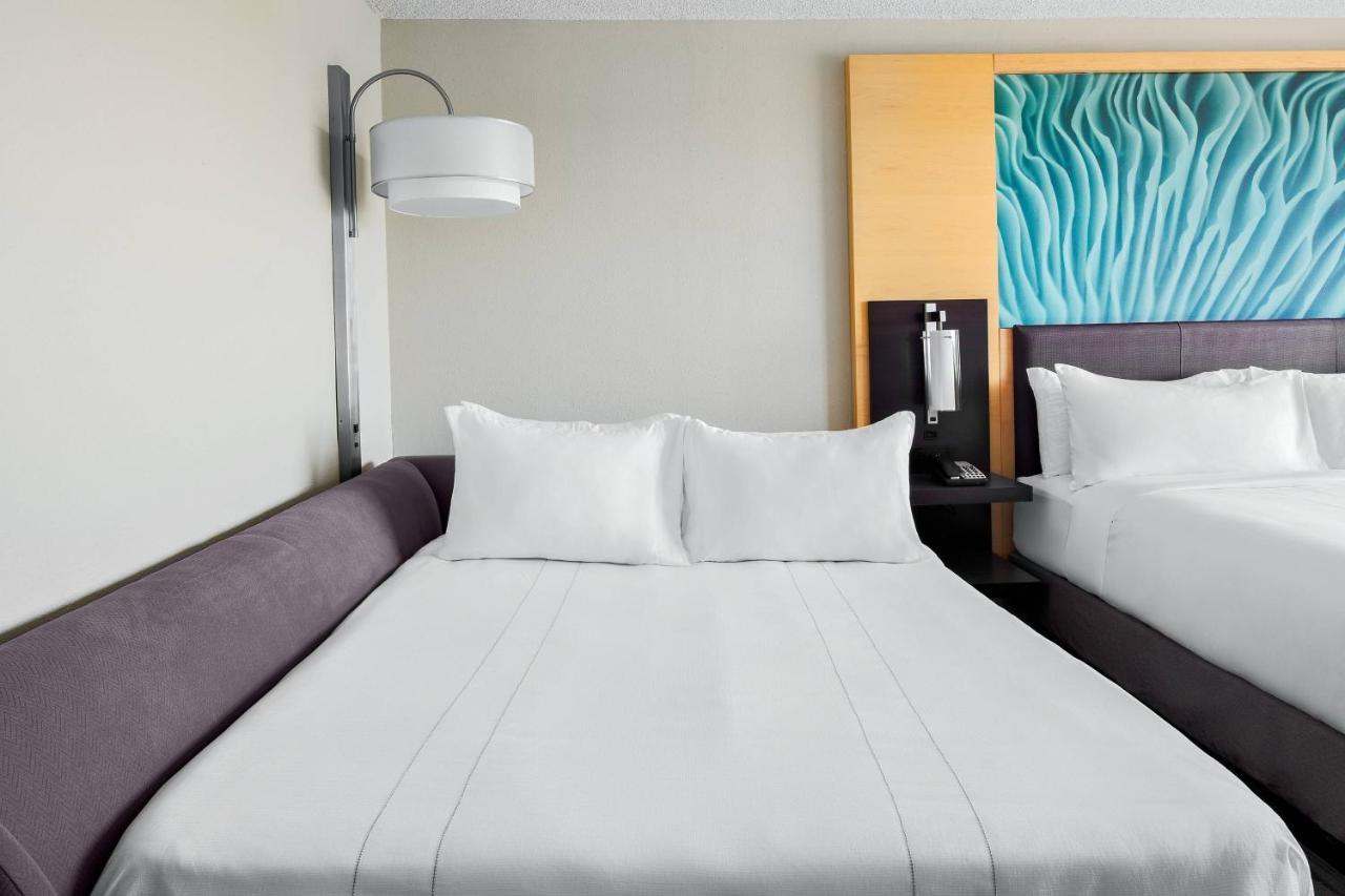 โบคาเรตัน แมริออท แอท โบคา เซ็นเตอร์ Hotel โบคา ราตัน ภายนอก รูปภาพ