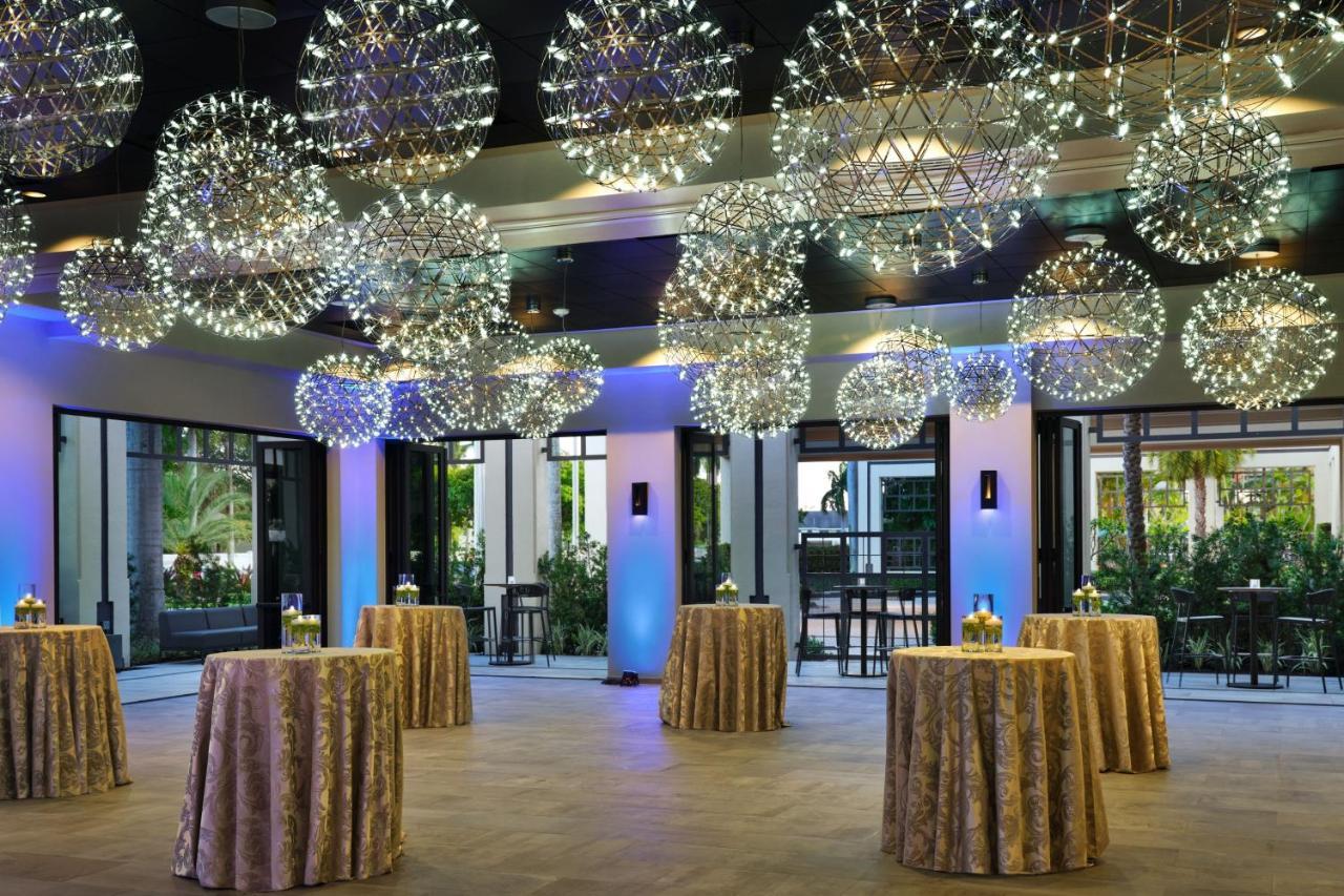 โบคาเรตัน แมริออท แอท โบคา เซ็นเตอร์ Hotel โบคา ราตัน ภายนอก รูปภาพ